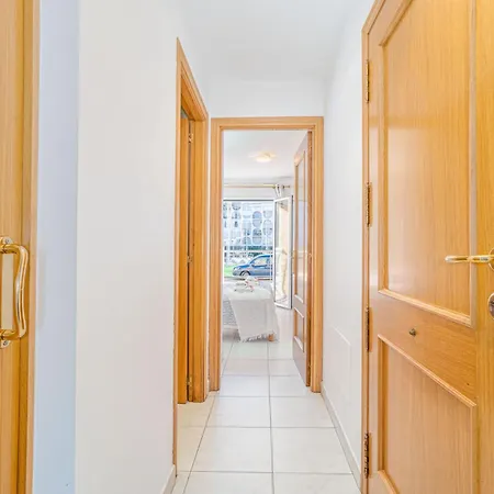 Apart-rent Port Salins 0155 דירה אמפוריבראבה