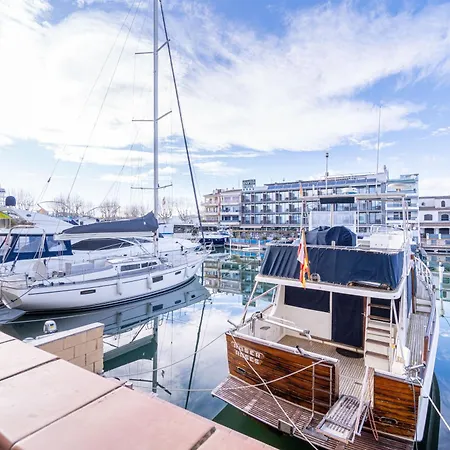 Apart-rent Port Salins 0155 * אמפוריבראבה