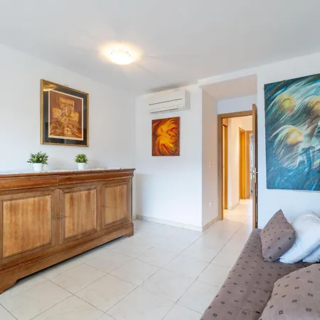 Apart-rent Port Salins 0155 דירה